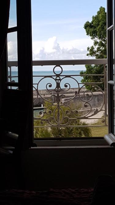 Le Corps De Garde Bed & Breakfast Saint-Martin-de-Ré Екстериор снимка