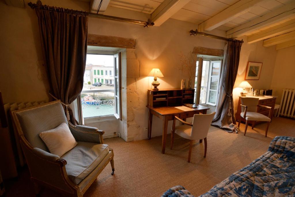 Le Corps De Garde Bed & Breakfast Saint-Martin-de-Ré Стая снимка
