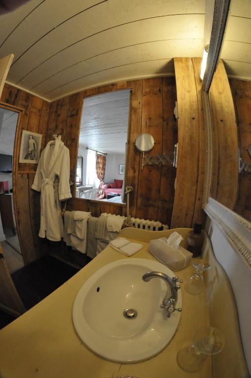 Le Corps De Garde Bed & Breakfast Saint-Martin-de-Ré Стая снимка