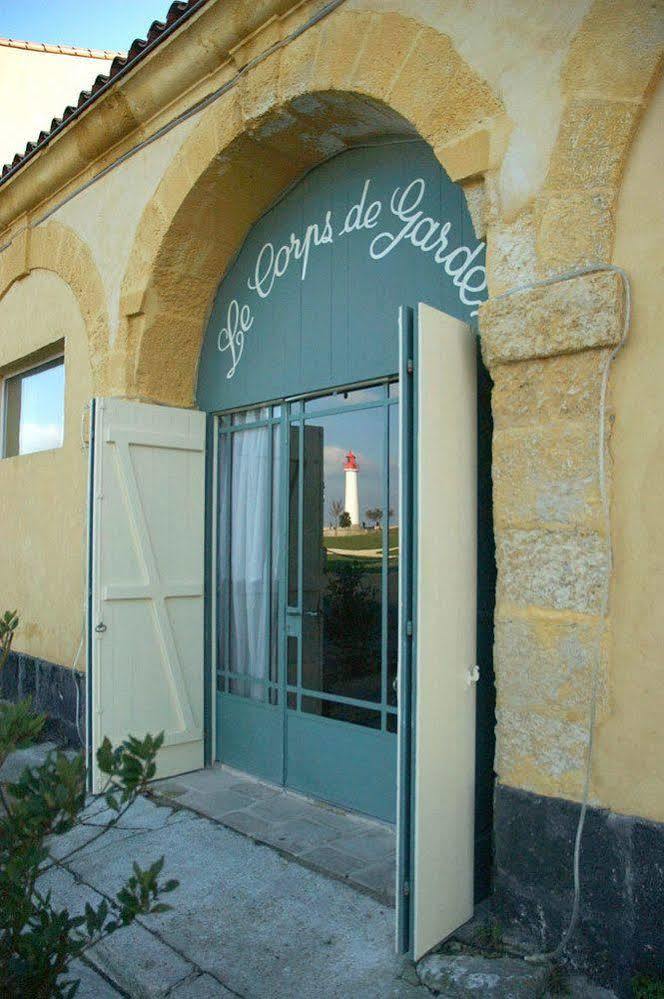 Le Corps De Garde Bed & Breakfast Saint-Martin-de-Ré Екстериор снимка